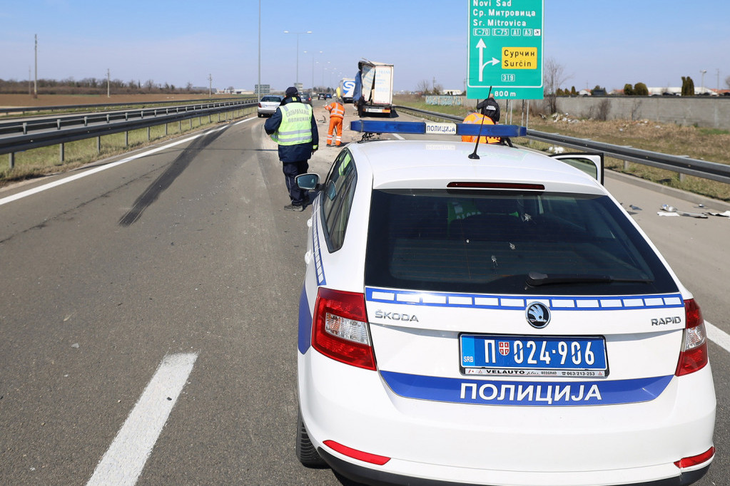 Policajcu pregazio stopalo: Vozač uhapšen u Sremskoj Mitrovici