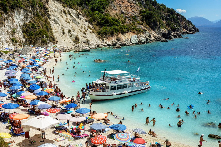 Turisti besni zbog cena u Grčkoj: Samo za krevet traže sumanute cifre!