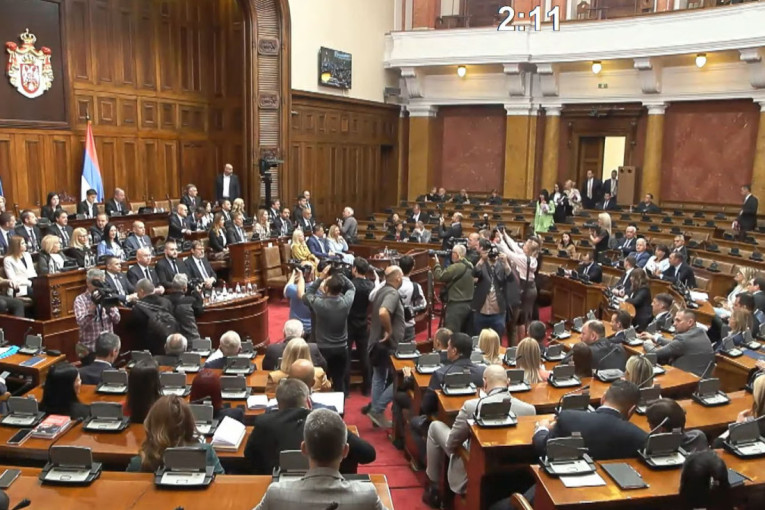 Nastavljena sednice Skupštine, čeka se glasanje o novoj Vladi Srbije (VIDEO)