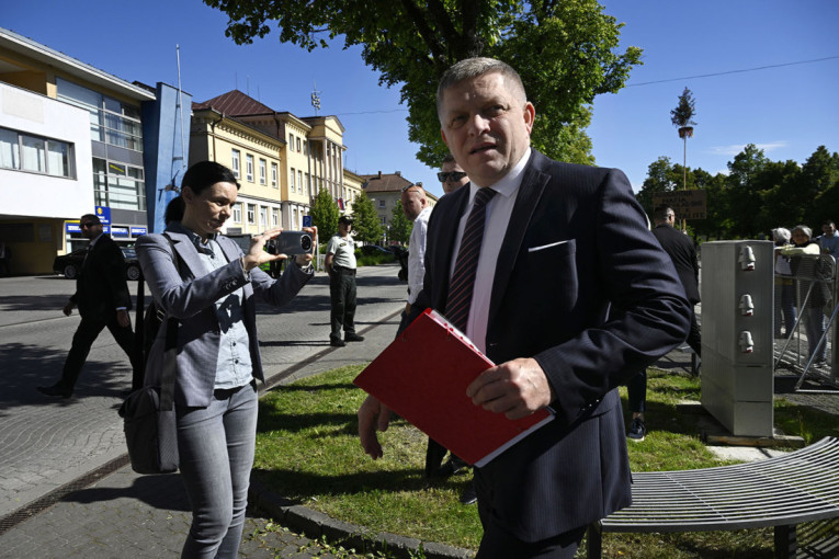 Pisac osumnjičen za atentat na slovačkog premijera: Svi detalji o napadaču na Roberta Fica! (FOTO)