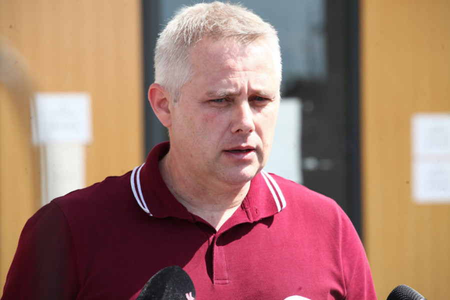 Nestali mladić iz Kruševca viđen u Beogradu? Vozač autobusa opisao Aleksu!