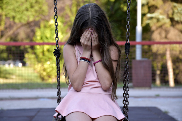 Otac seksualno zlostavljao desetogodišnju ćerku: Devojčica se požalila u školi