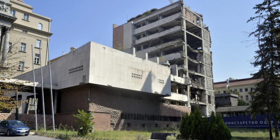 Nemi svedok NATO agresije već 23 godine: Pogledajte kako bi izgledala rekonstrukcija Generalštaba po "meri" studenata (FOTO)