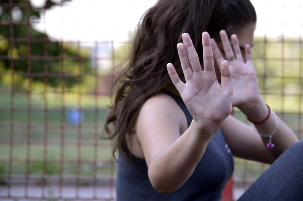 Snimali bahatog vozača, on ih smrskao kamionom! Policija na nogama