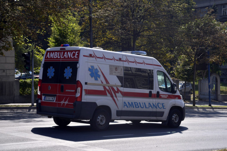Saobraćajka na auto-putu: Prevrnuo se bugarski šleper kod Aleksinca, vozač hitno prebačen u Urgentni