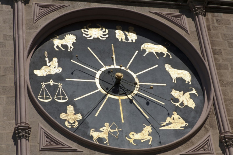 Dnevni horoskop za 13. oktobar: Vaga kontroliše unutrašnje konflikte, Škorpija pozitivno utiče na okolinu