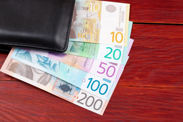 Kurs evra u ponedeljak 117,59 dinara