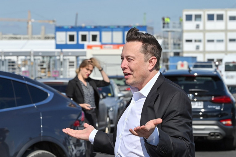 Mask postaje i krčmar: "Tesla" otvara restorane i tezge brze hrane