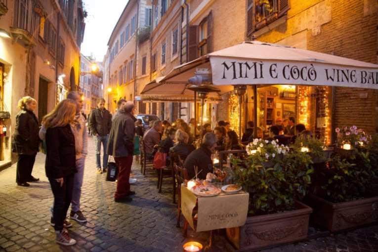 Italija čeka nalet korone: Oštrije mere, poznato kada će ukinuti vanredno stanje