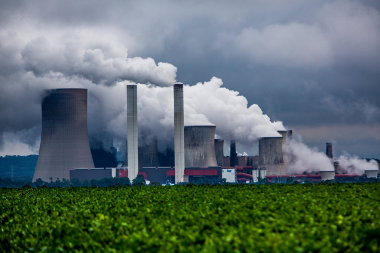 Brisel planira da oporezuje CO2 emisije država koje nisu članice EU