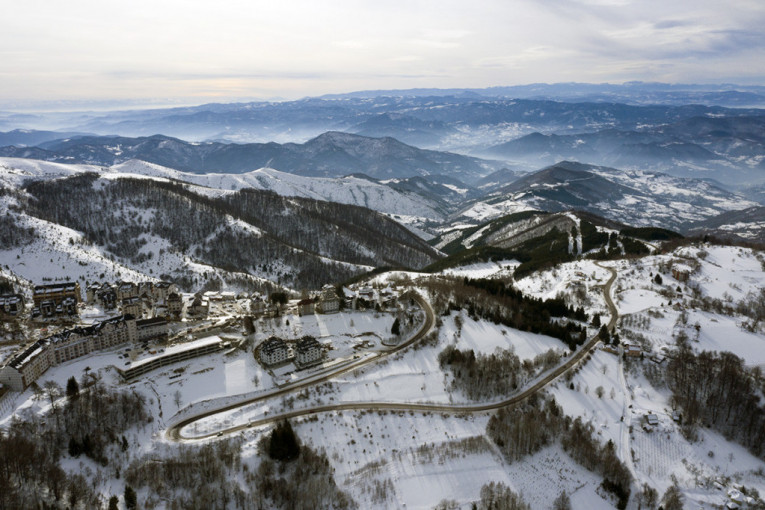 "Zakasnili smo!" : Prof. dr Tiodorović o opasnosti koju predstavlja odlazak na skijanje