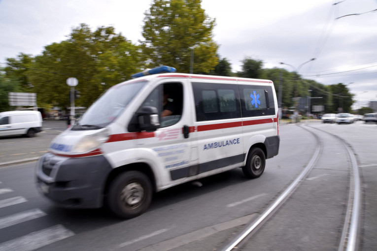 Užas na auto-putu na Novom Beogradu: Žena skočila sa nadvožnjaka!
