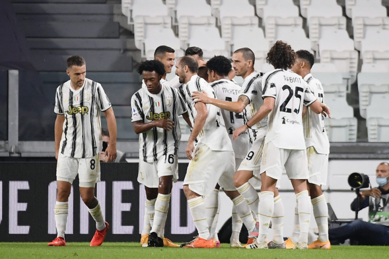 Pirlov Juventus krenuo trojkom