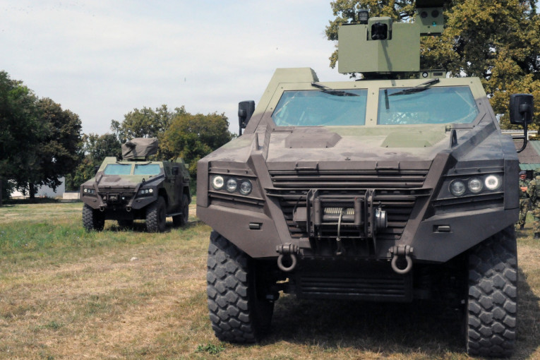 Vojska Srbije uskoro bogatija za domaće oklopno vozilo: "Miloš" položilo sve testove (FOTO)
