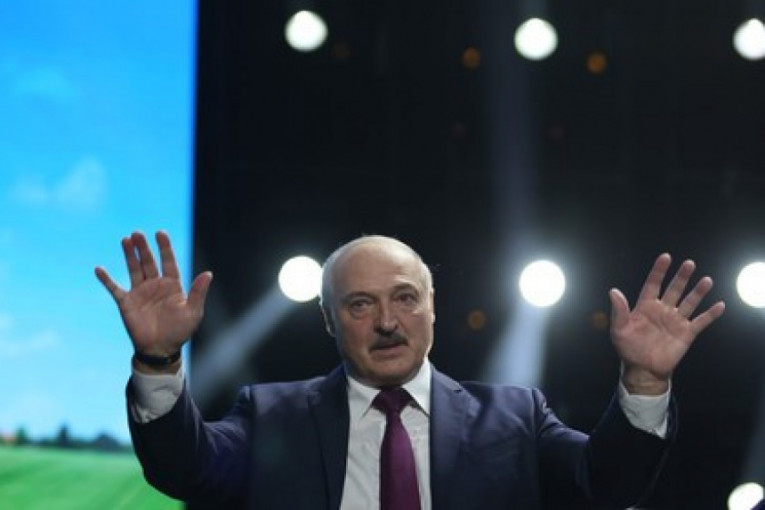 Lukašenko naredio prinudno sletanje aviona zbog opozicije? Protaševič uhapšen u Minsku