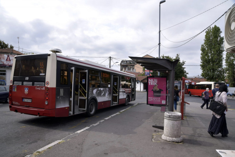 Pojačaće se broj autobusa: Ukoliko se gradski prevoz popuni 50 odsto, neće stati na stanici