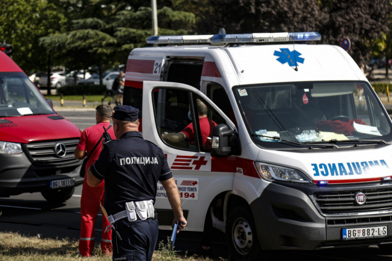 Lekari se bore za život devojčice: Pijan autom udario učenicu (13) u Užicu