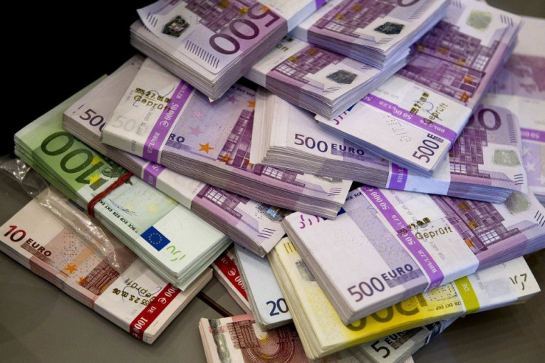 Devizne rezerve Srbije dostigle 14,3 milijarde evra u martu