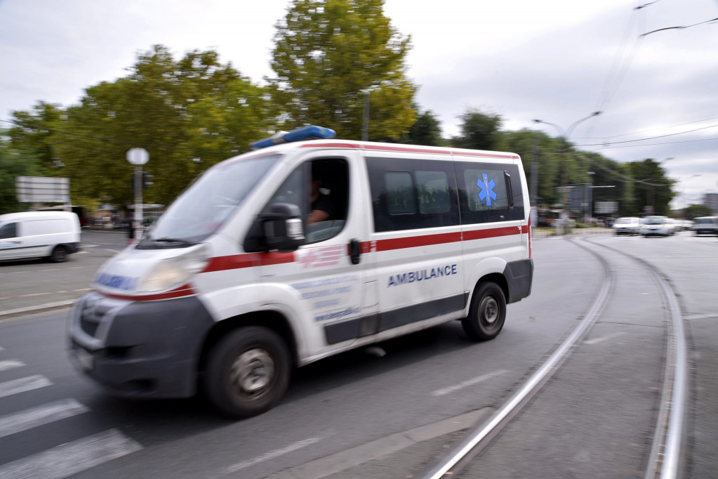 Sudar na Pančevačkom putu: Na licu mesta hitna pomoć - saobraćaj usporen (VIDEO)