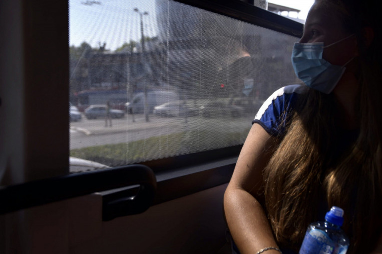 Od danas bez maske ne možete u autobus: Za kršenje mere kazna 5.000 dinara