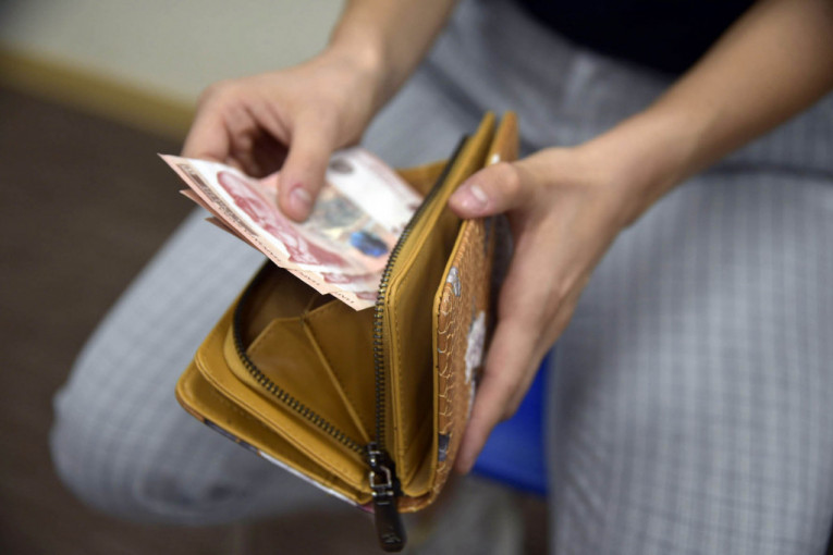 24sedam istražuje koja su zanimanja najplaćenija u Srbiji, a ima i iznenađenja