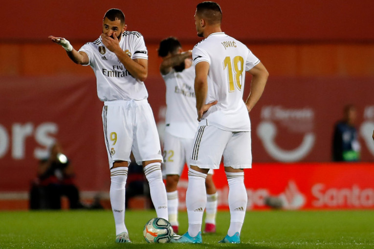 Narušeni odnosi u Realovoj svlačionici, Benzema sabotirao Brazilca (video)