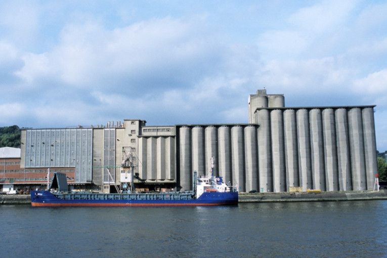 Kina krenula da prazni evropska skladišta žita
