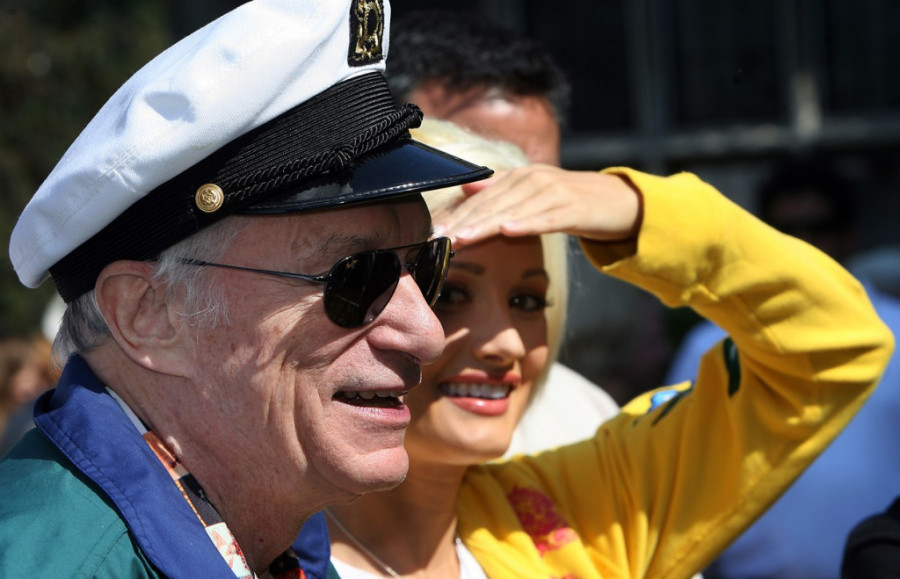 Hefnerov sin otvoreno o kultu iza visokih zidova Plejbojeve vile: Sumanuto mi je da gledam šta se dešava!