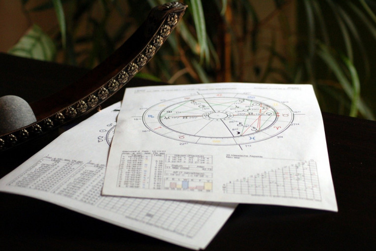 Konsultujte astrologa pre nego što odlučite čime ćete se baviti