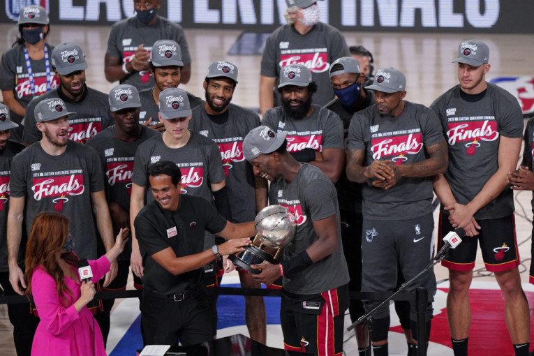 A, sada veliko finale: Majami i Lejkersi u borbi za titulu najboljeg u NBA