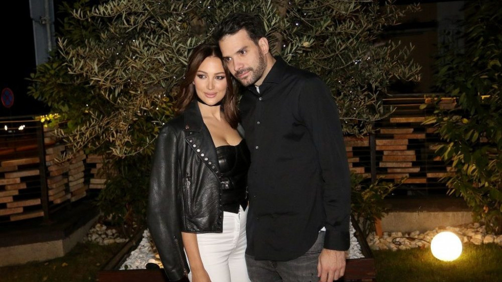 Slavlje u domu Aleksandre Prijović: Pevačica i njen suprug imaju poseban razlog za sreću (FOTO)