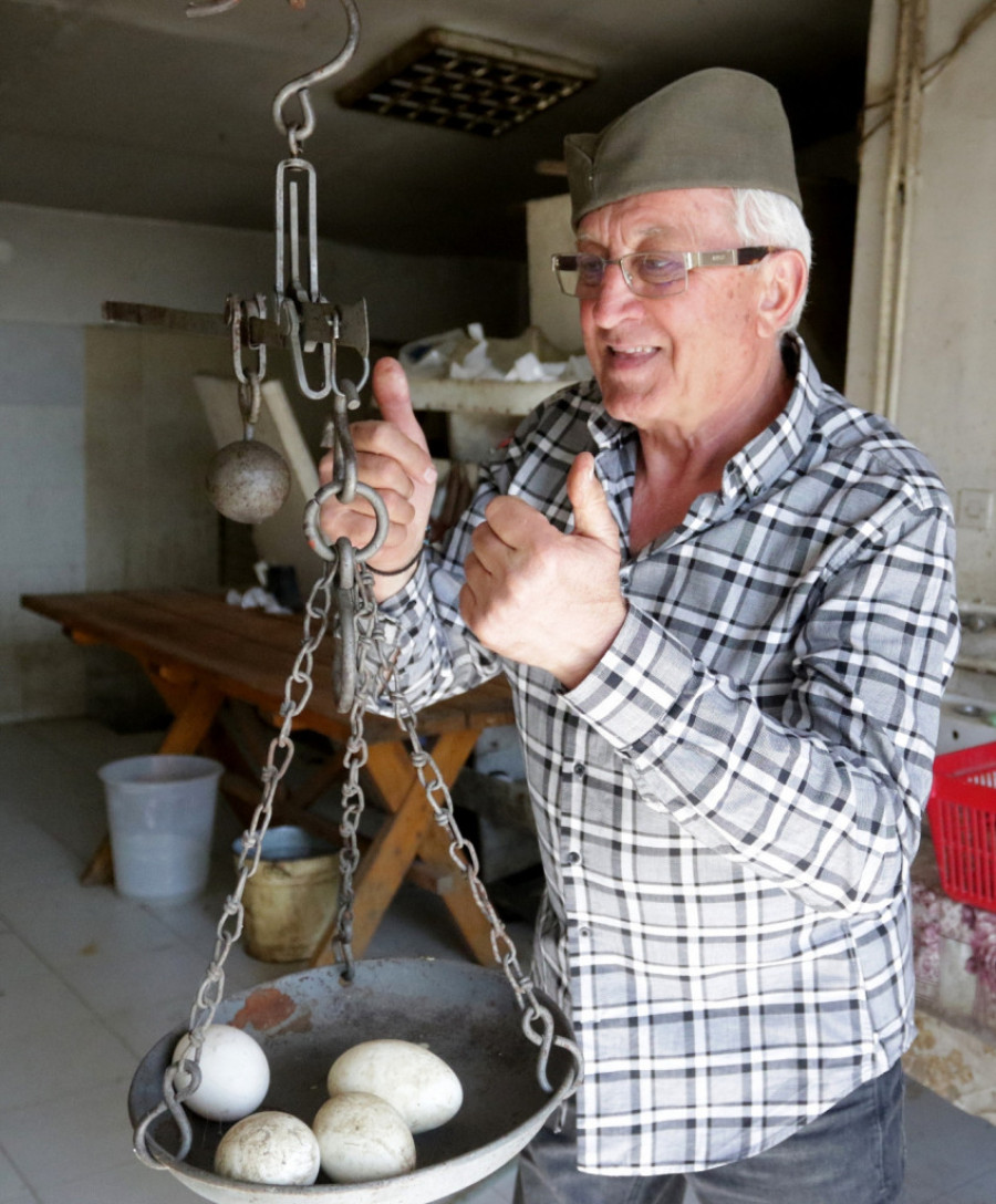 Kako je Ojdanić postao Era? Ovako su nekad o pevaču pričali majka Radina i stric Srećko: Evo i kad je propevao!