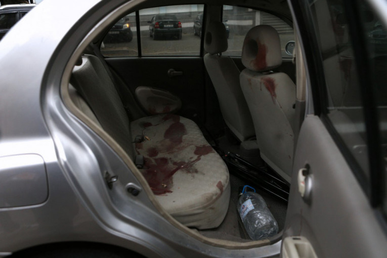 Krv na sve strane: Objavljen snimak vozila dvojice francuskih novinara ranjenih u Karabahu (VIDEO)