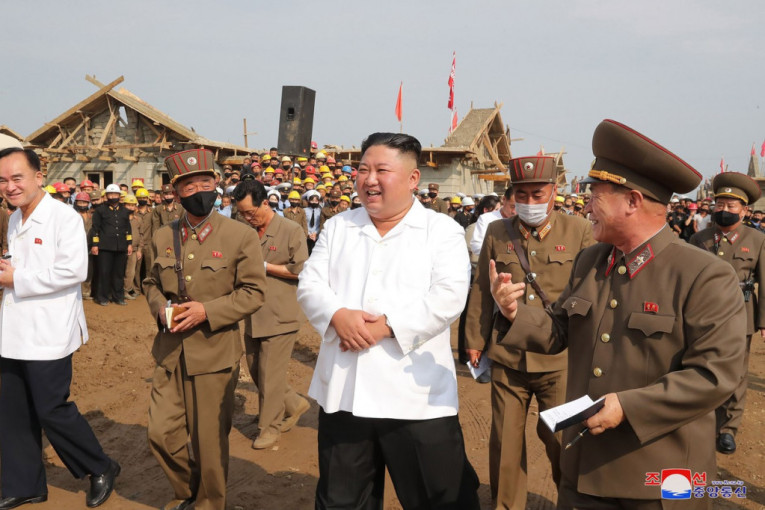 Kim Džong Un protiv korone na svoj način: Egzekucije, zabrana ribolova, "zaključavanje" gradova