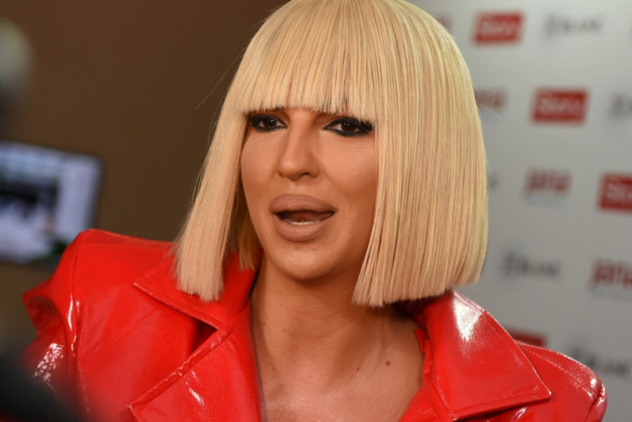 Ovih 30 stvari o JK niste znali! Evo koliki joj je IQ, od čega boluje, pa i u šta se "kune"!