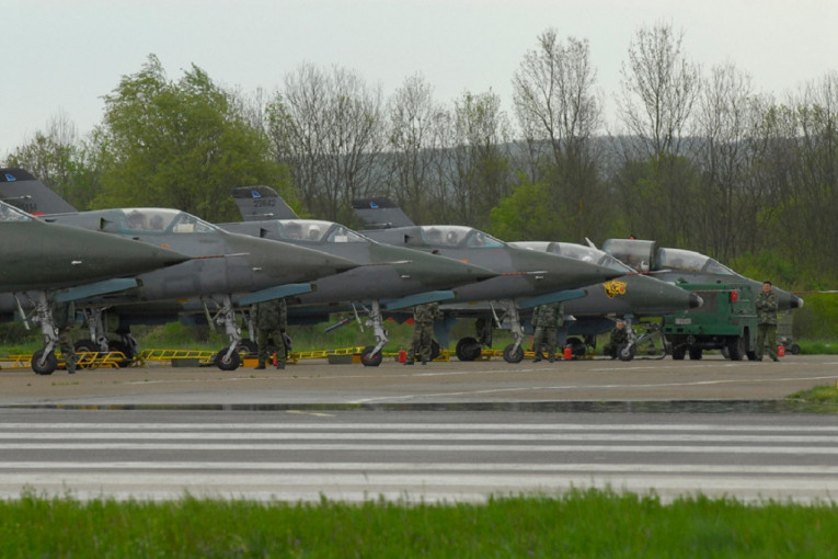 Predsednik Vučić najavio najveću vežbu do sada: Svi će hteti da vide naše ratno vazduhoplovstvo (FOTO)
