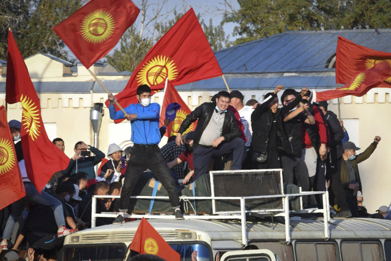Velike političke promene u Kirgistanu: Parlament izabrao novog premijera
