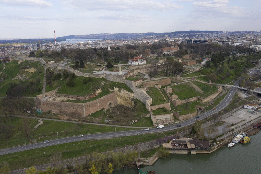 Beograd večeras slavi Nacionalni dan Grčke: Plavo-belim bojama po prvi put biće osvetljena i Kula Nebojša
