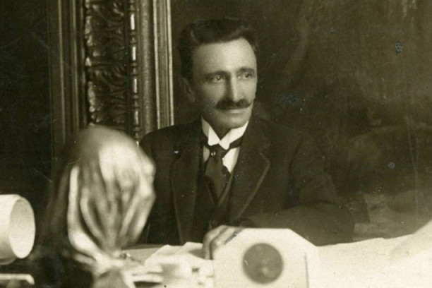 Kako je Nušić nasamario upravnika zatvora! Govorili mu: „Da si nepismen bio bi ugledan građanin, pisanje te i dovelo u apsanu”