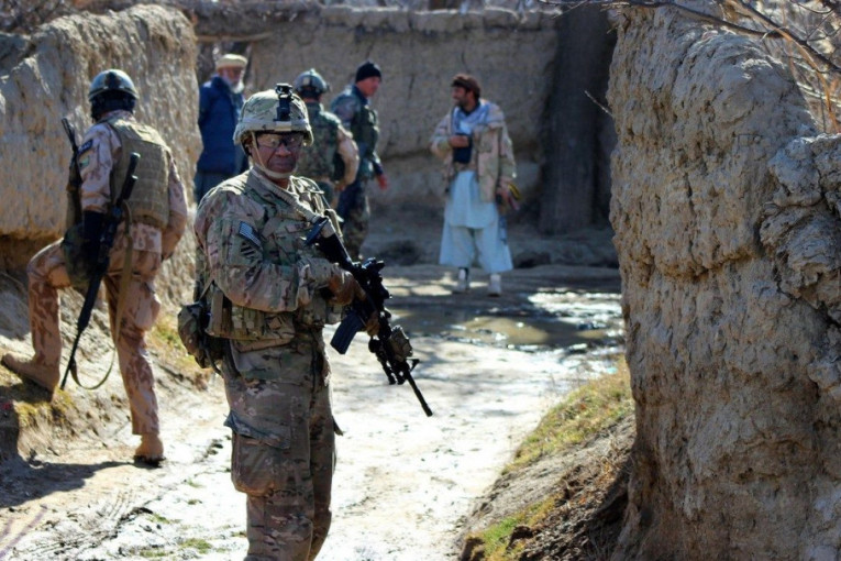 Proslavili praznik, pa uzeli oružje: Nastavlja se borba u Avganistanu između snaga bezbednosti i talibanskih pobunjenika