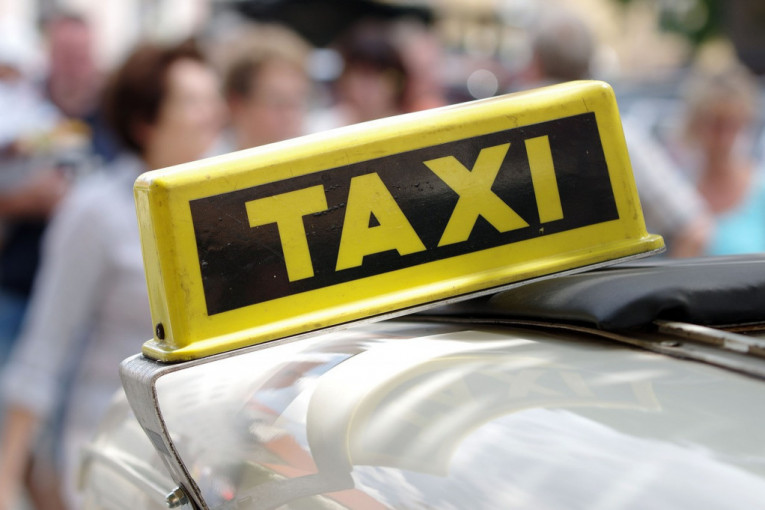 Iznenadni zahtev taksista: Start bi mogao da poskupi sa 170 na 300 dinara