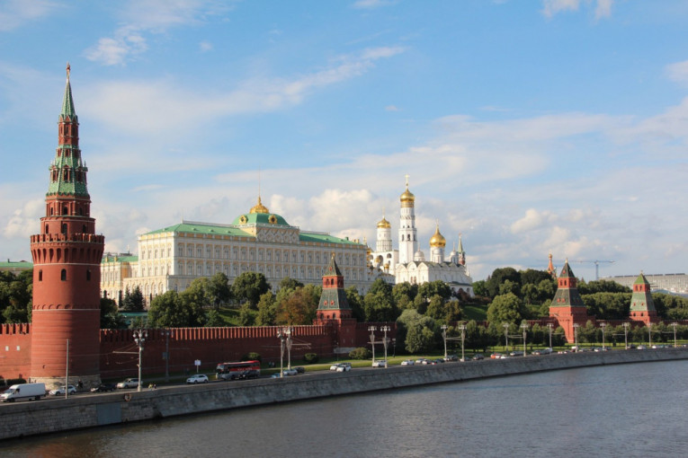Oglasio se Kremlj: Rusija je pokrenula vojnu operaciju sa ciljem čišćenja Ukrajine od nacista!