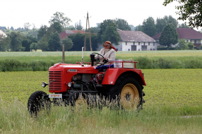 Kupujete traktor na Internetu? Čuvajte se…