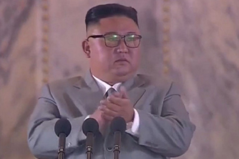 Vođa zaplakao pred masom: Pogledajte šta je ganulo Kim Džong Una (VIDEO)