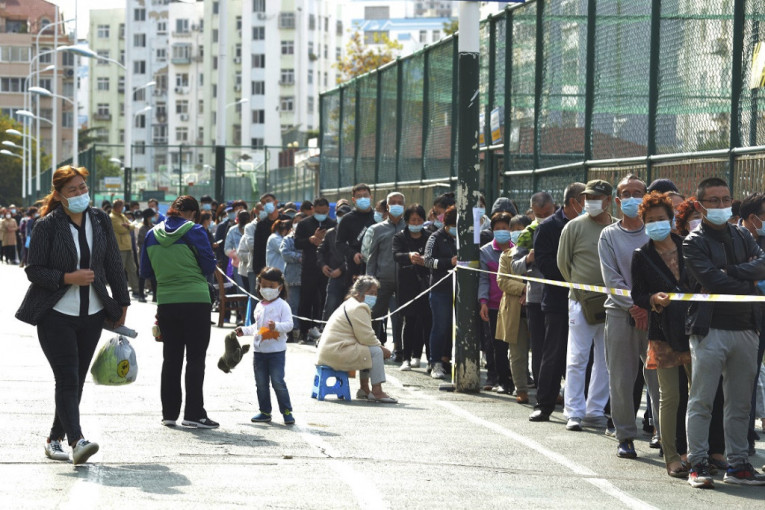 Kineski sistem protiv korone: Posle šest slučajeva, testira se grad od 9.000.000 stanovnika (FOTO)