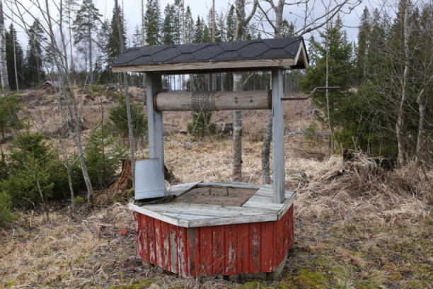 Jedan ostavio sat, drugi cipele: Misterija smrti u bunaru, tela danima izvlačili!