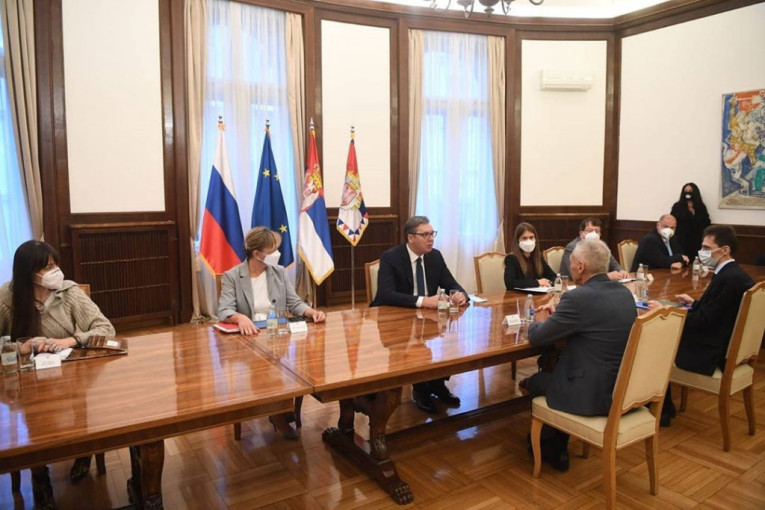 Predsednik Vučić sa ruskim ambasadorom Bocan-Harčenkom