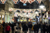 Praznična atmosfera u prestonici može da počne: Puštanje novogodišnje rasvete počinje večeras