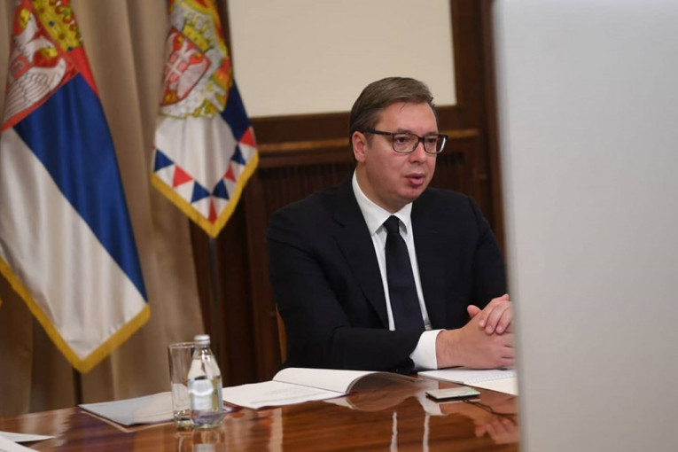 Podrška predsednika Vučića Makronu povodom terorističkog čina: Računajte na prijateljsku Srbiju