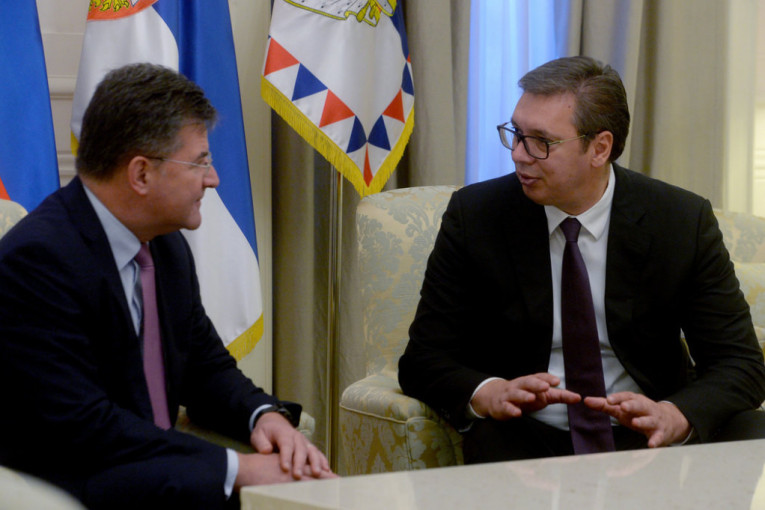 Lajčak neposredno pred sastanak sa Vučićem: "Ne dolazim u Beograd sa ultimatumom!"